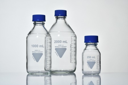 BlueCap bottle with blue GL45 lid, 100 ml, 10/pack