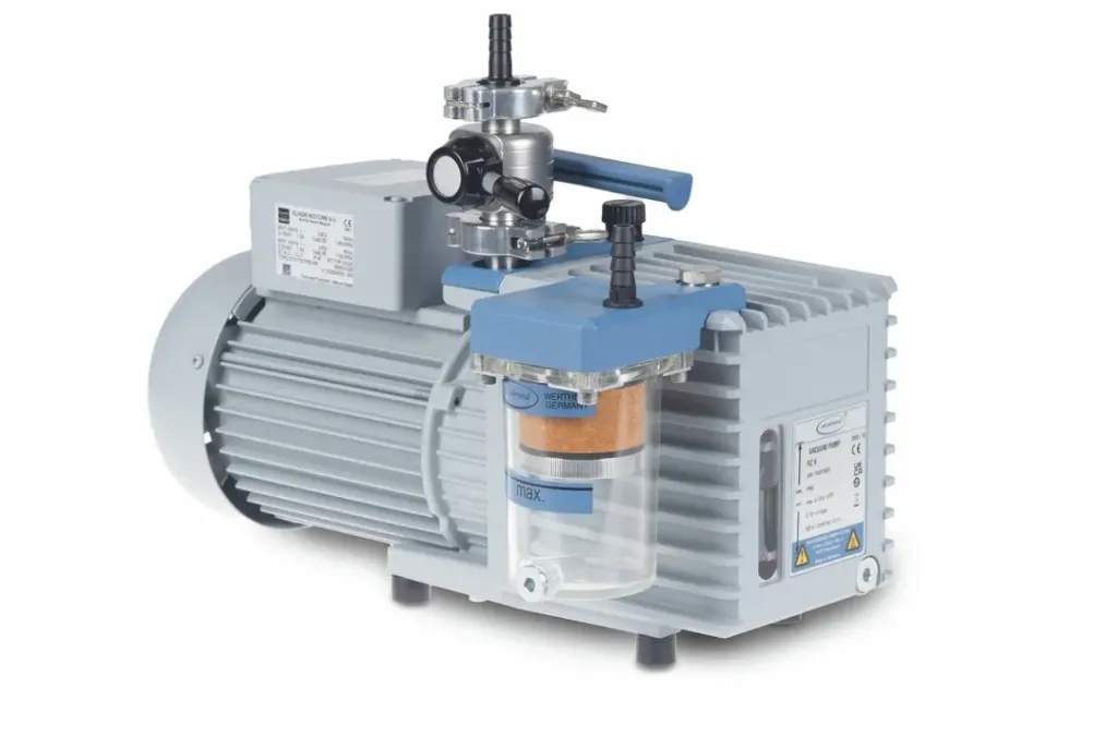 [4691552] Vacuum pump Vacuubrand RZ 6 +FO +VS 16, 0,002 mbar, 5,7 m³/h