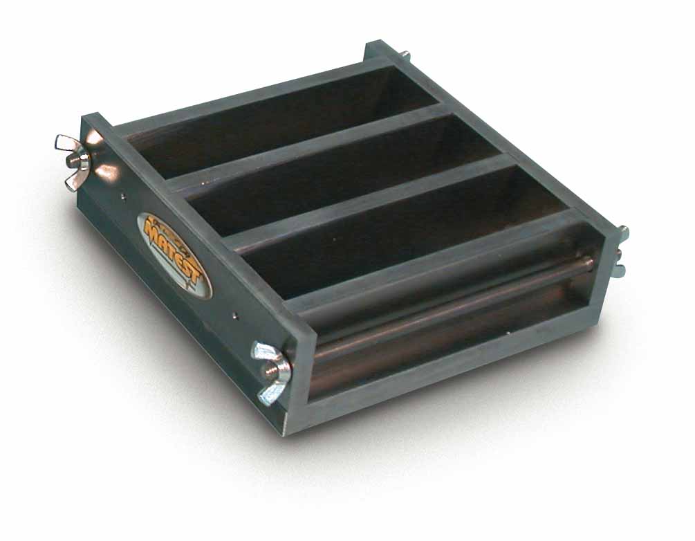 [2376149] Three gang mould. 40x40x160 mm   E105